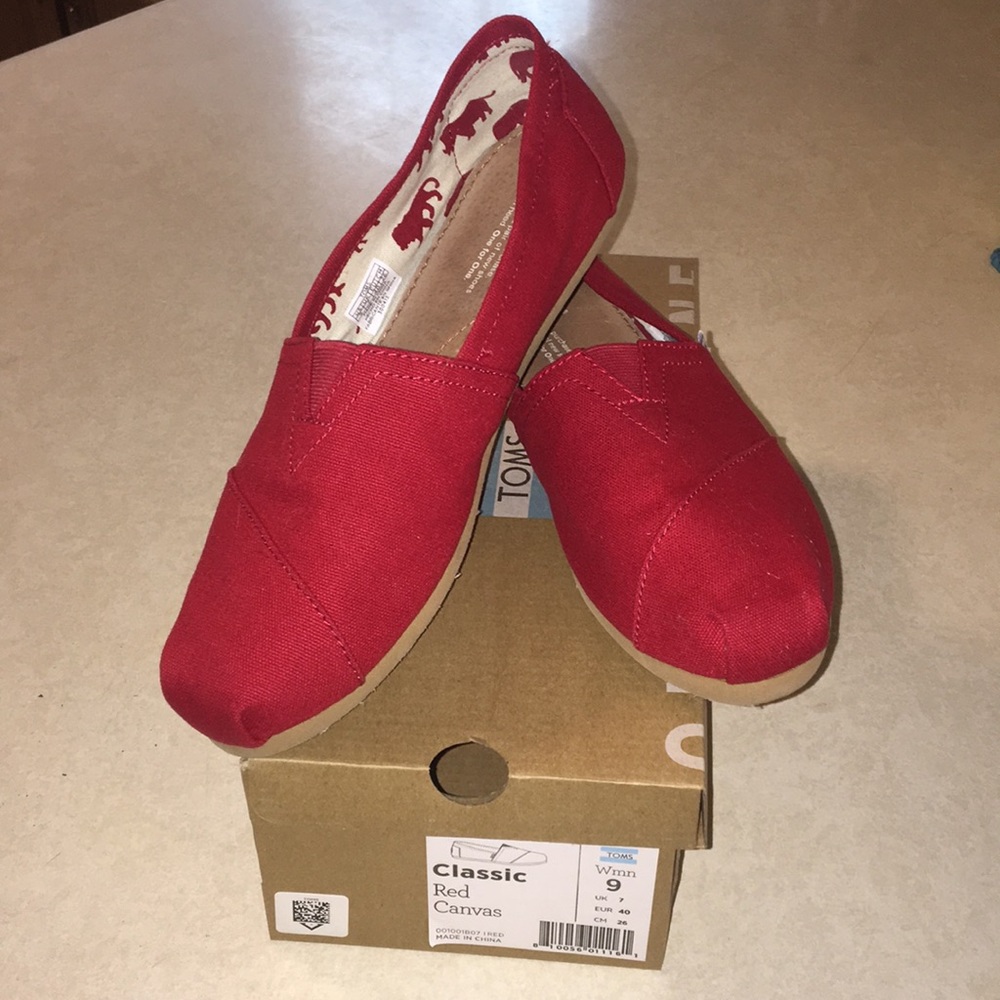 NWOT Classic Red Canvas Toms